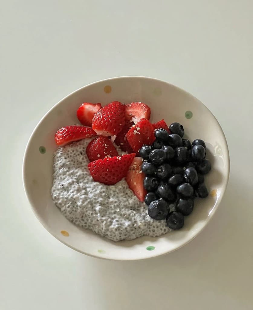Berry chia pudding bowl